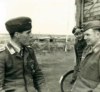 Franz Schwaiger mit Leutnant Otto Weßling in Russland.